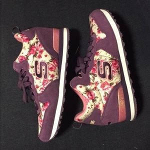 Skechers flower sneakers 👟 memory foam insoles